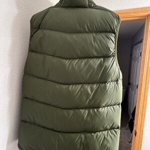 Mountain Hardwear Men’s Down Vest
